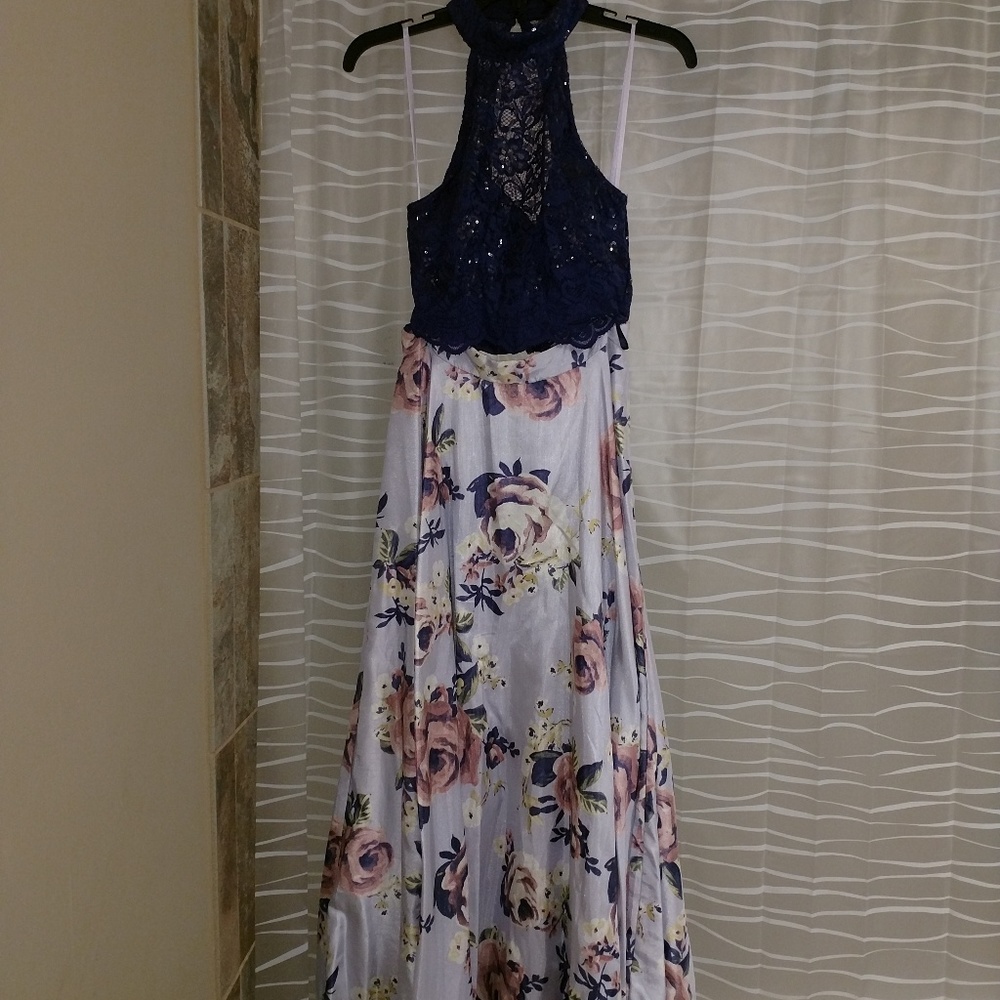 🩵 2 Piece Prom dress 🤩